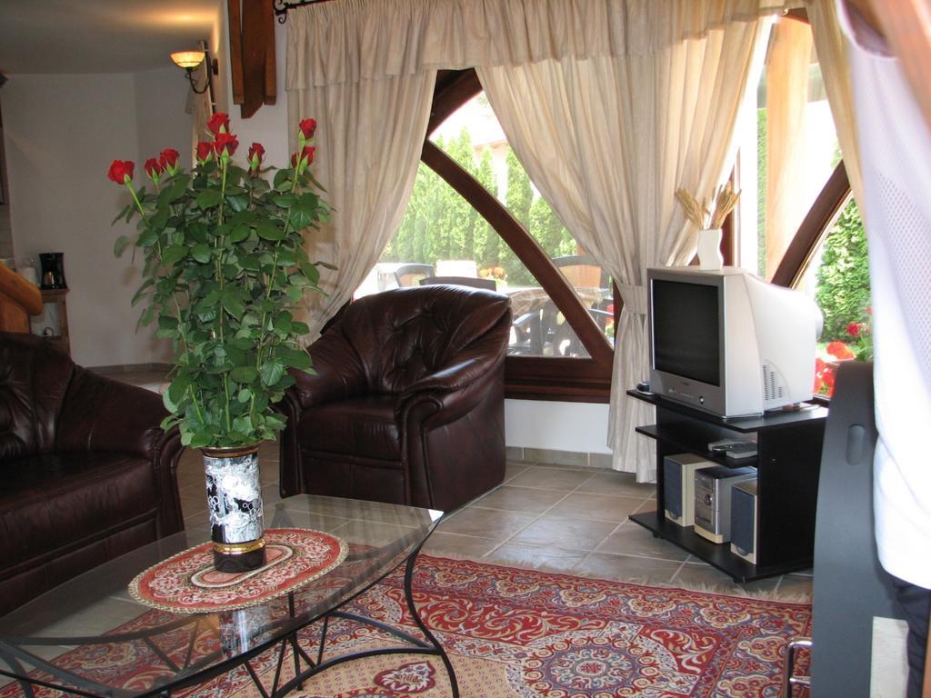 Hajdu Apartman 1. Hajdúszoboszló Zimmer foto